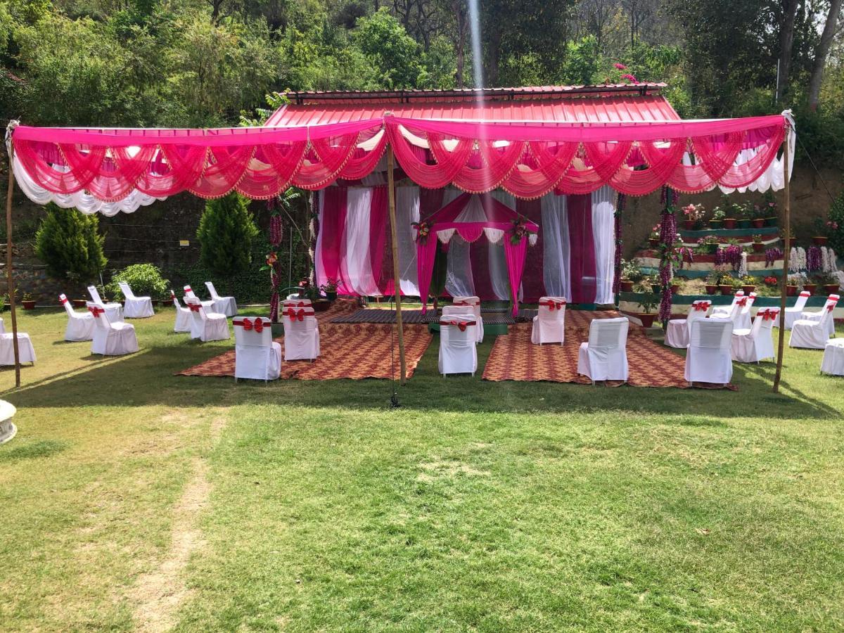 Nakshatra Resort Kunihar Buitenkant foto