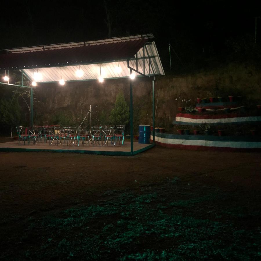 Nakshatra Resort Kunihar Buitenkant foto