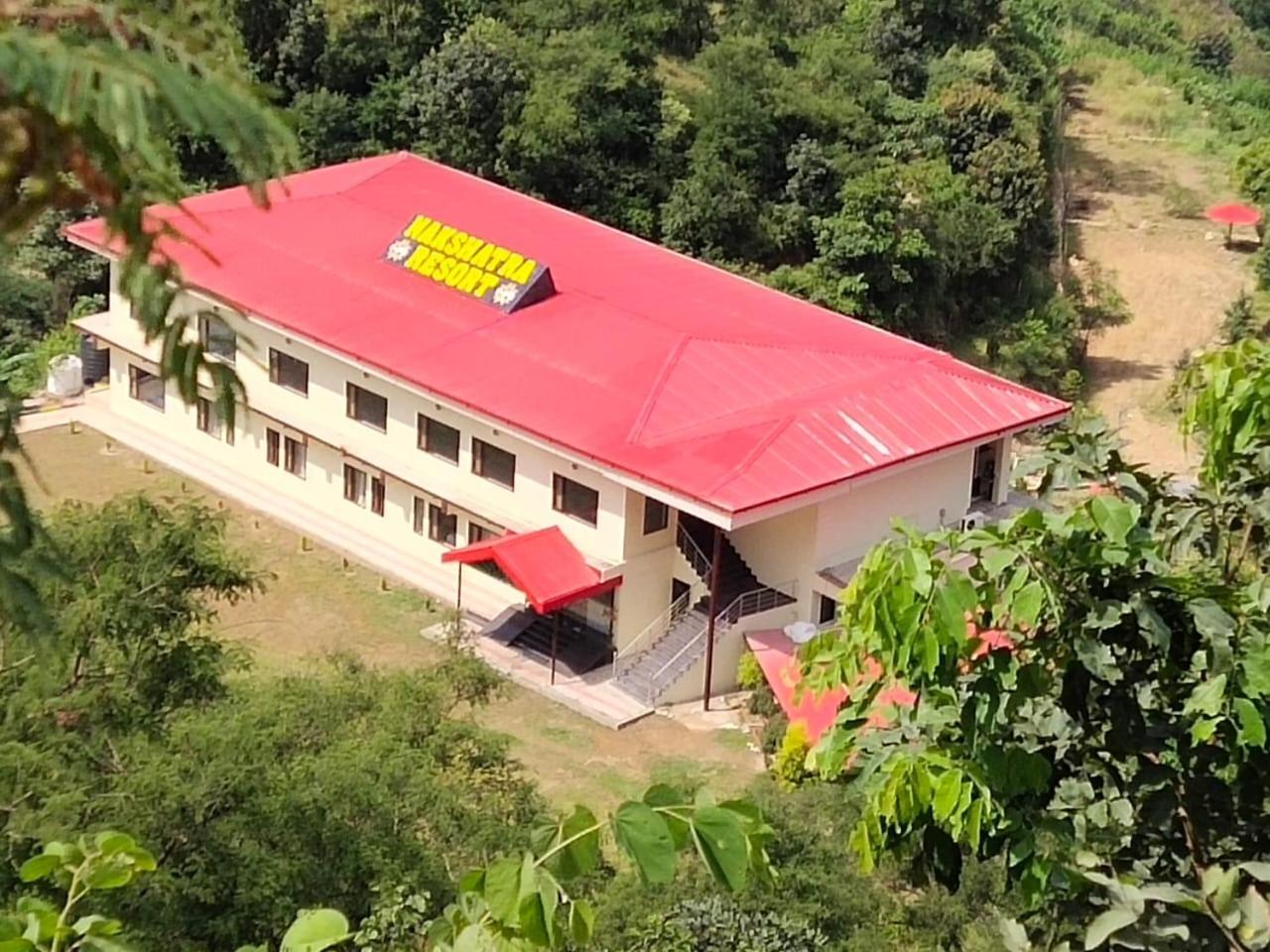 Nakshatra Resort Kunihar Buitenkant foto
