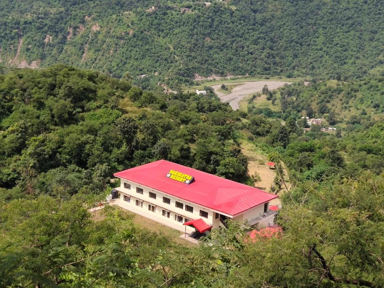 Nakshatra Resort Kunihar Buitenkant foto