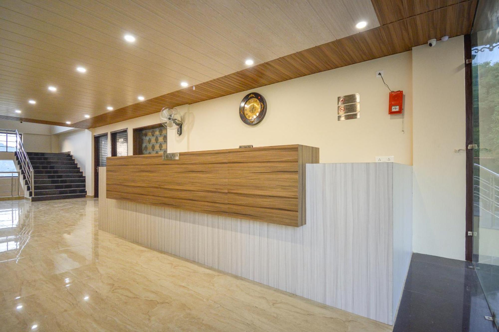 Nakshatra Resort Kunihar Buitenkant foto