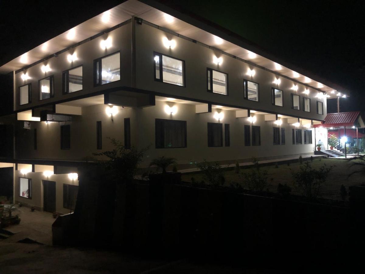 Nakshatra Resort Kunihar Buitenkant foto